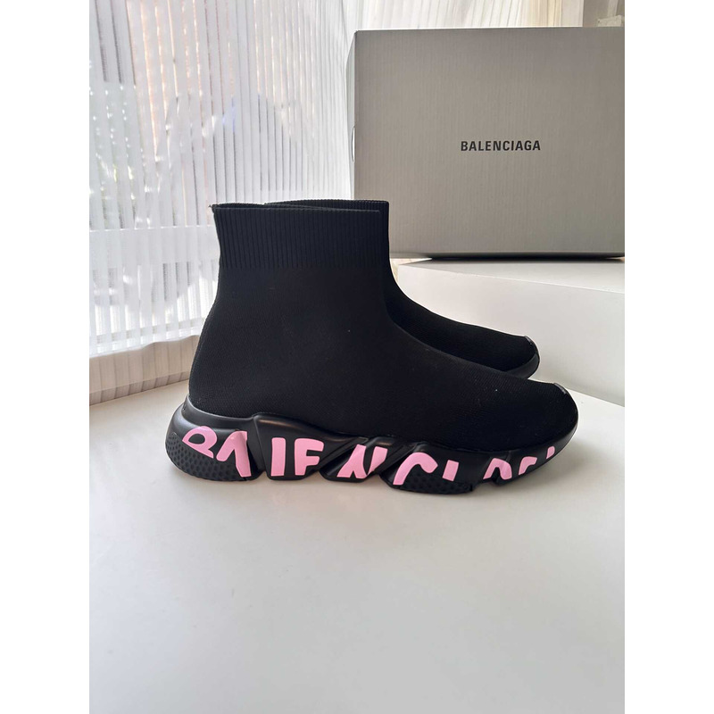 Ba*len*cia*ga speed graffiti sneaker pink