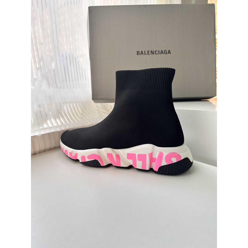 Ba*len*cia*ga speed graffiti sneaker black pink