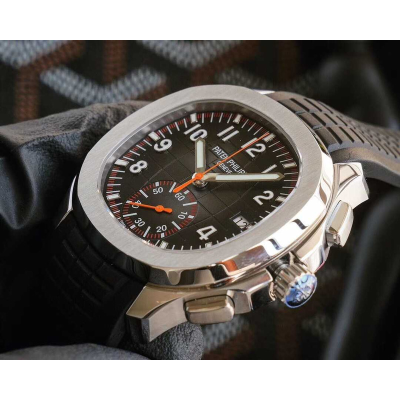 Patek Philippe 5968A - Aquanaut Self-winding Chronograph