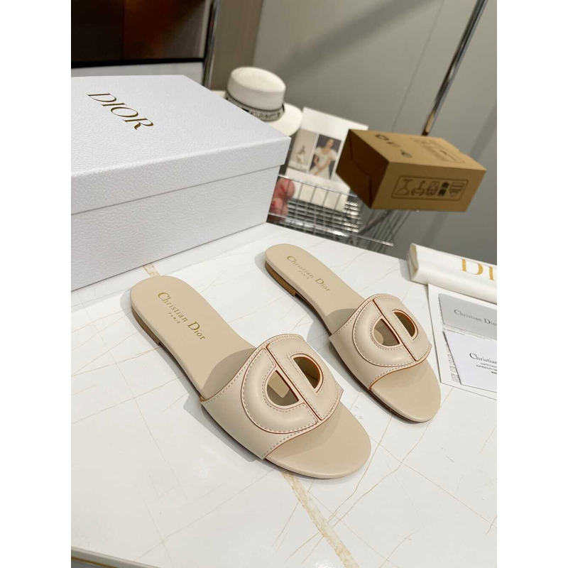 D*or d-club slide calfskin beige