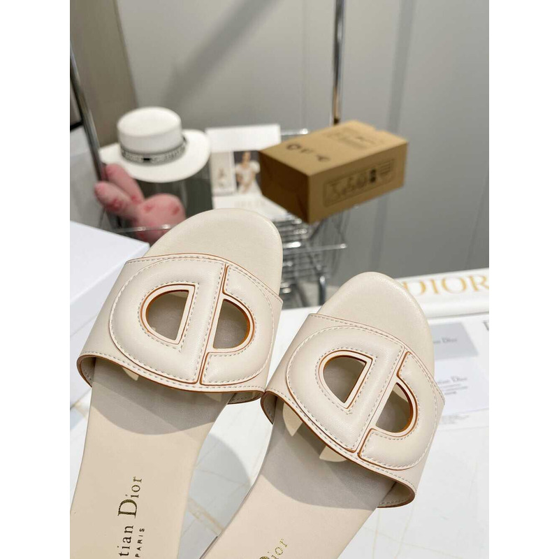 D*or d-club slide calfskin beige