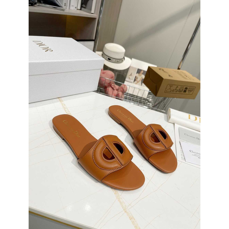 D*or d-club slide calfskin brown