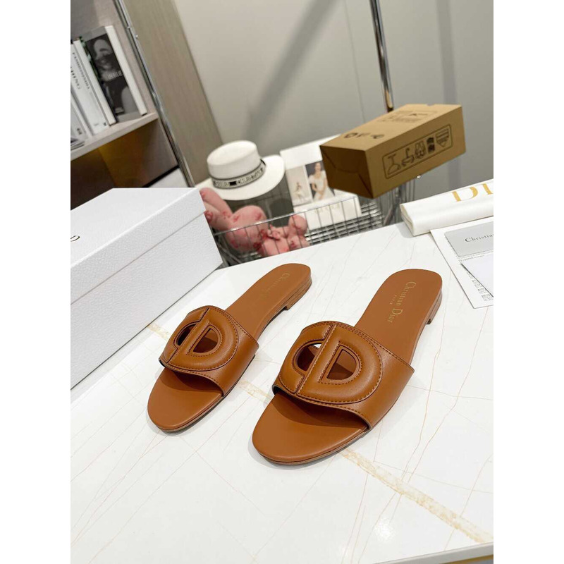 D*or d-club slide calfskin brown