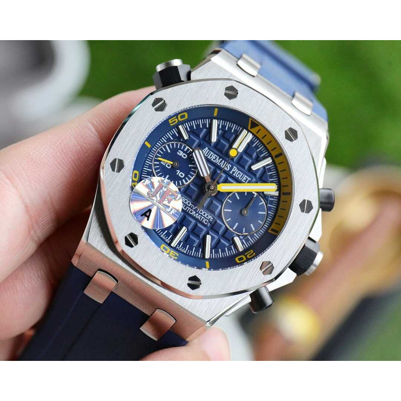 Audemars PiguetAudemars Piguet Royal Oak Offshore Diver Chronograph 26703ST