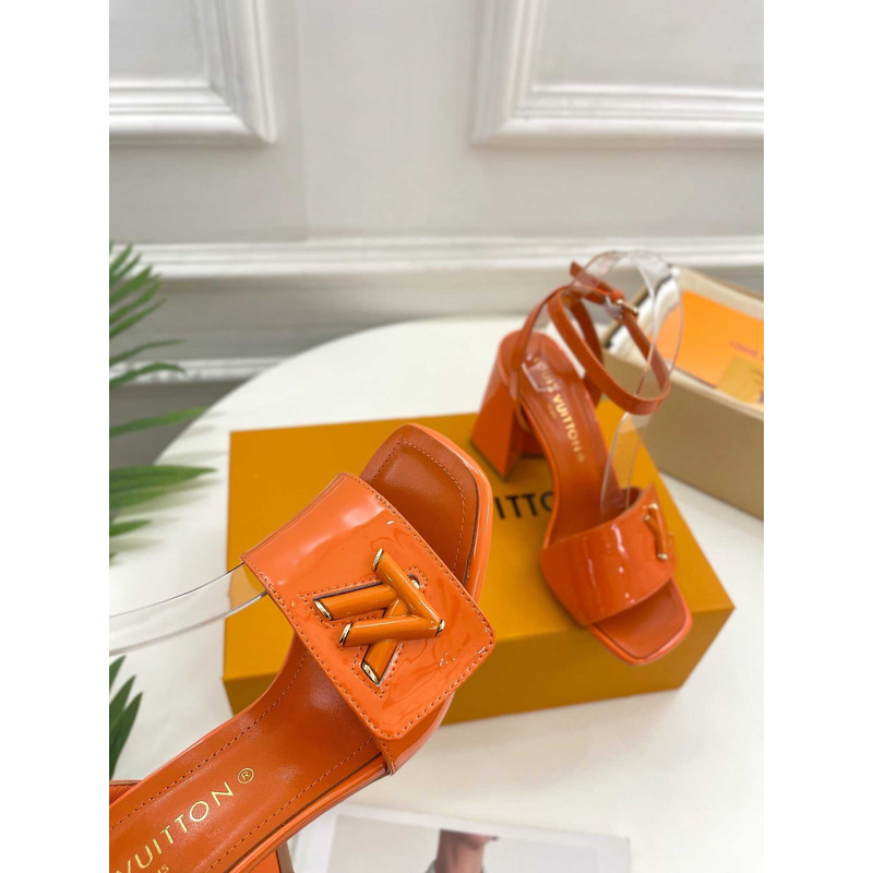 l**is V*t*n shake sandal orange