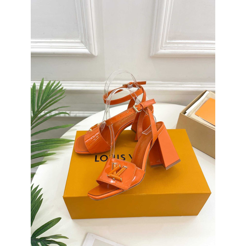 l**is V*t*n shake sandal orange