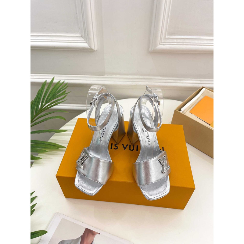 l**is V*t*n shake sandal silver