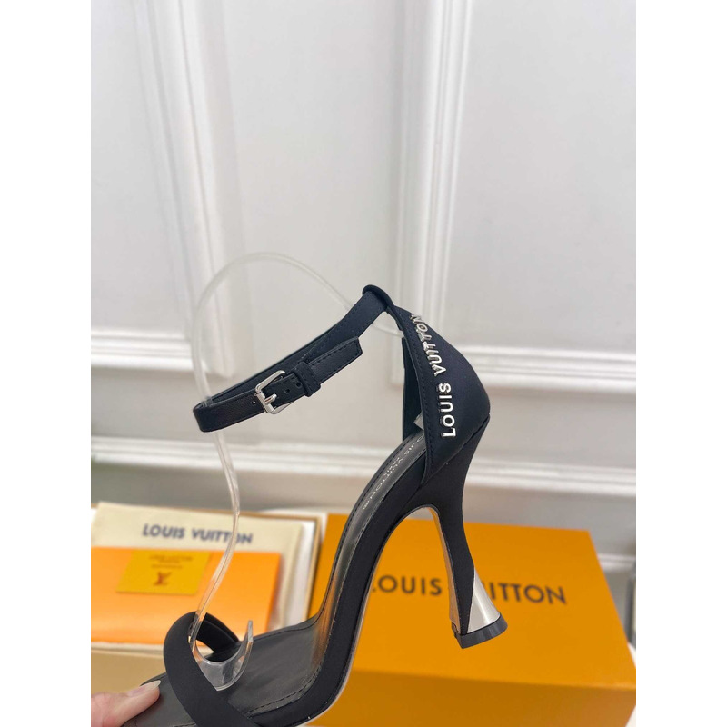 l**is V*t*n heeled sandals black