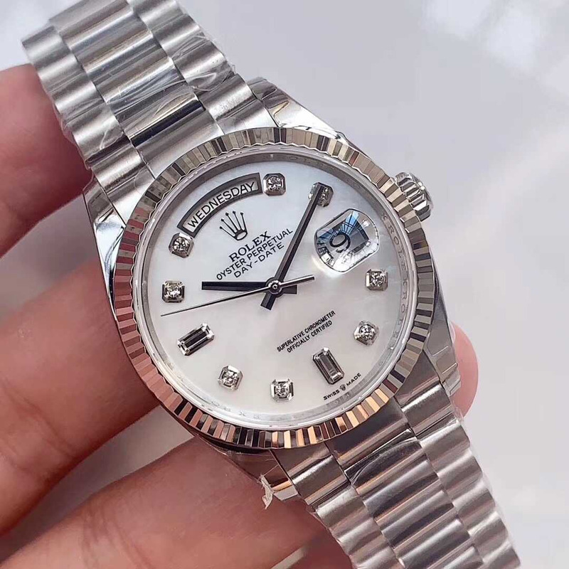 Rolex Day-Date 36 White Gold Mother of Pearl Women\