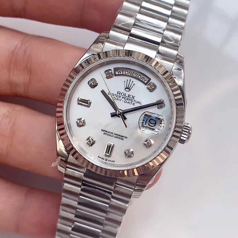 Rolex Day-Date 36 White Gold Mother of Pearl Women\