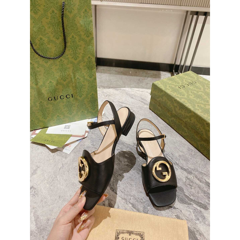 G*u*i logo-plaque leather sandals black