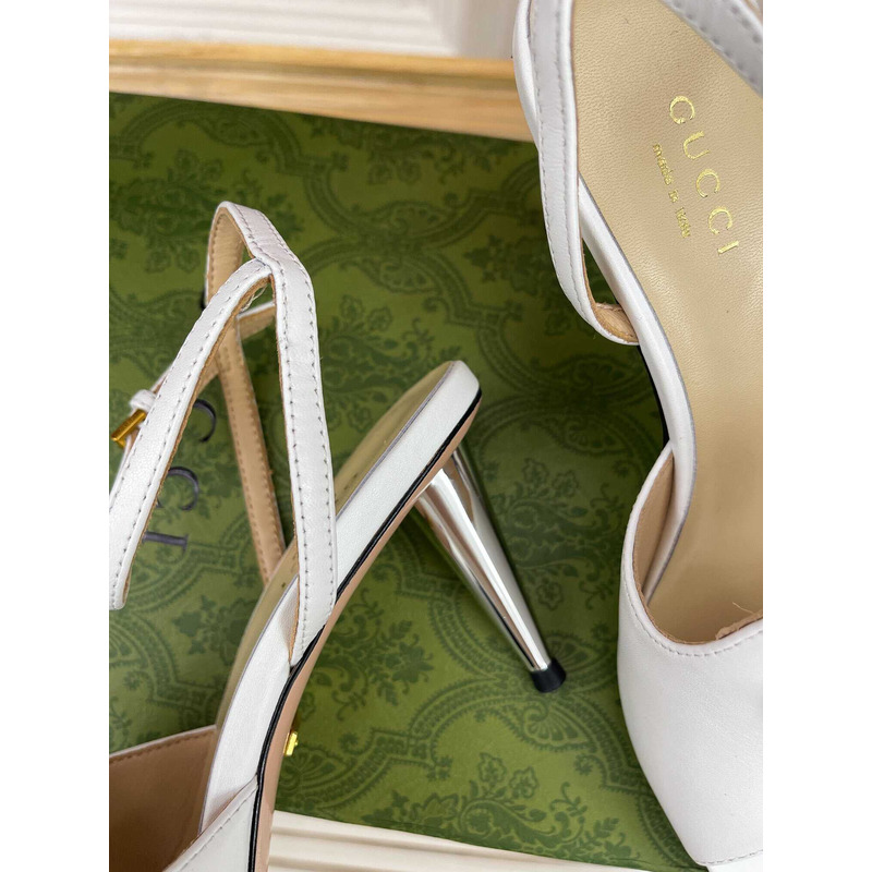 G*u*i blondie series high-heeled sandals white