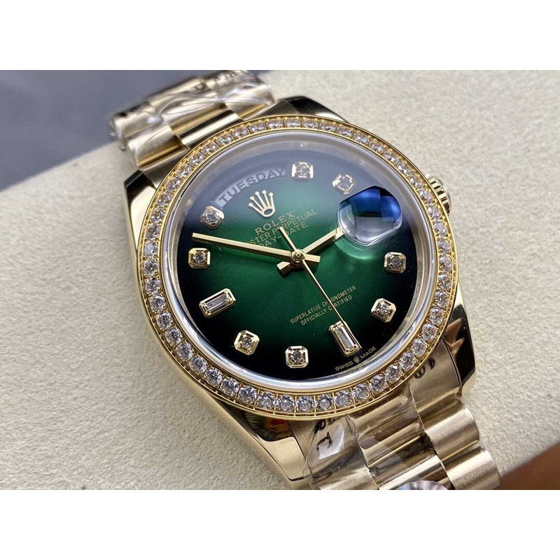 Rolex Day-Date 36 Green Ombre Diamond Bezel