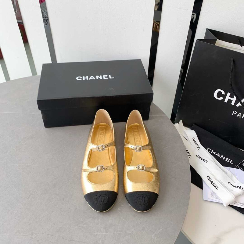 Ch*el round toe party style elegant style logo flats gold and black