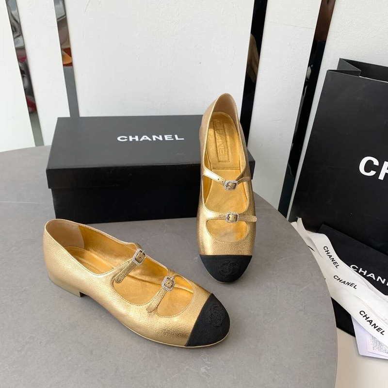 Ch*el round toe party style elegant style logo flats gold and black