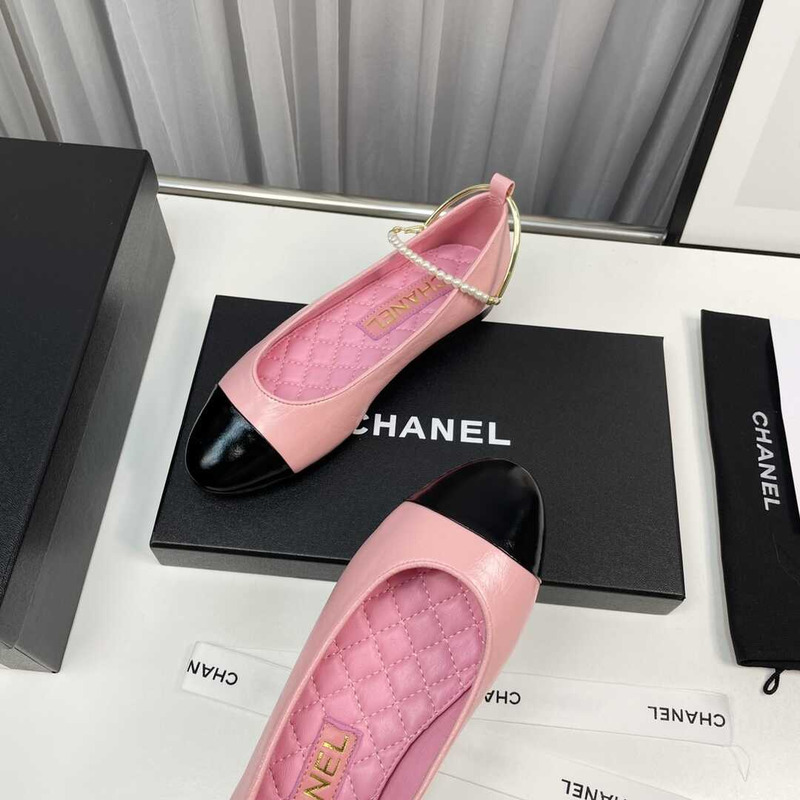 Ch*el plain leather logo ballet shoes black and pink