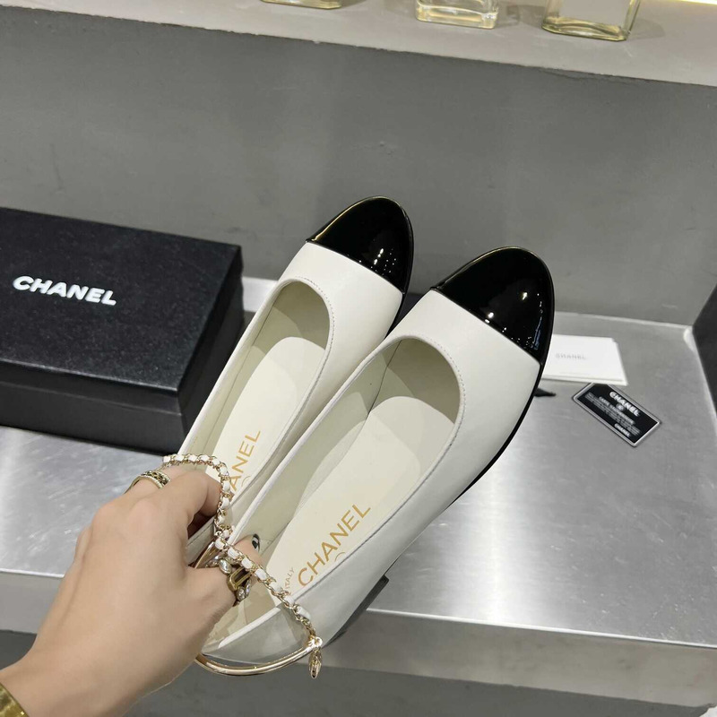 Ch*el patent leather cap toe ankle chain ballerina flats white