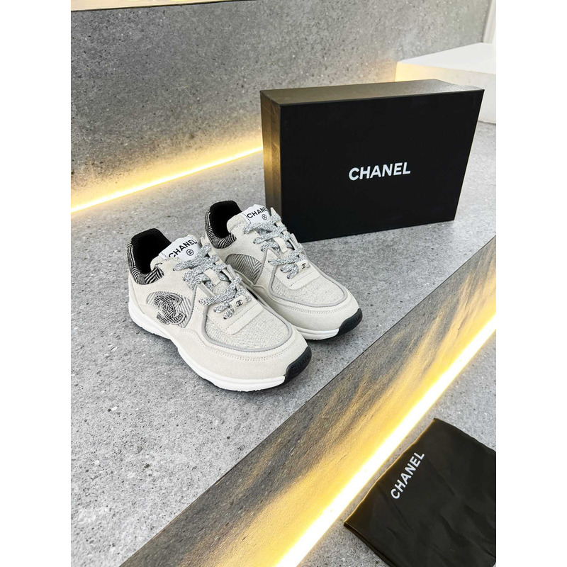 Ch*el low top trainer cc white