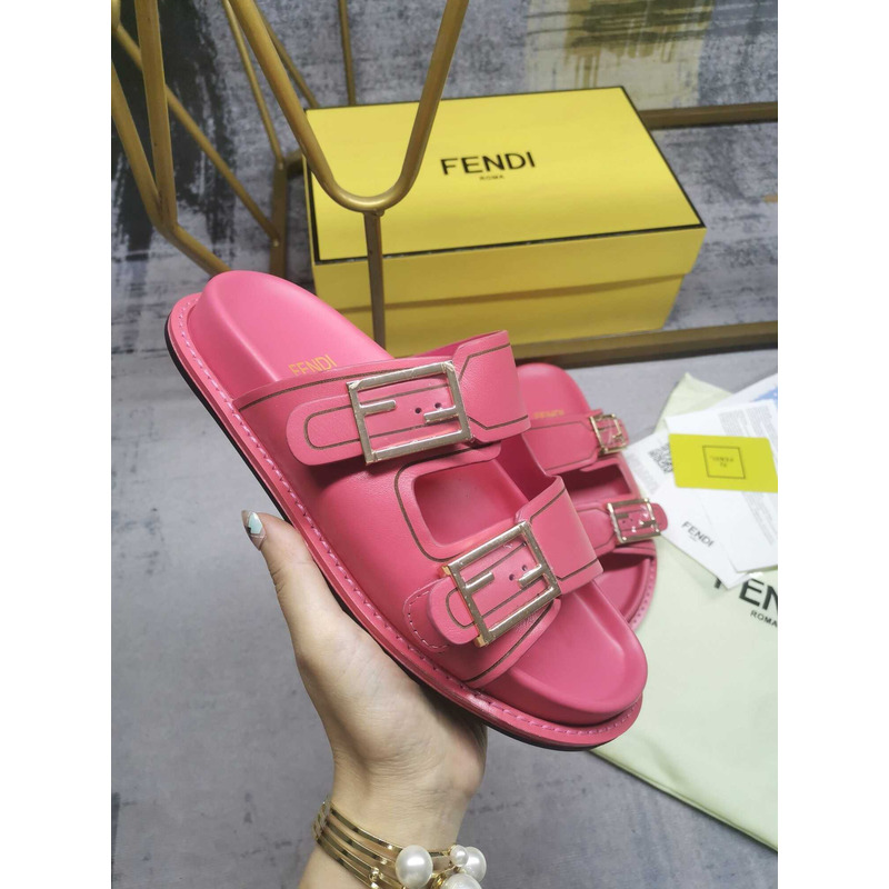 F**di feel leather slippers pink