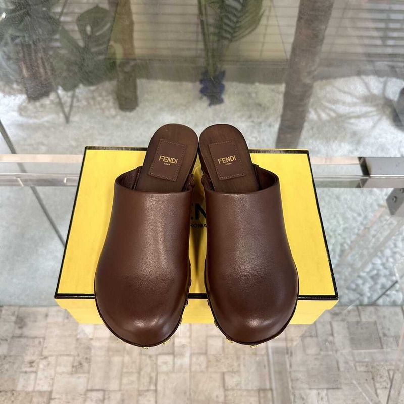 F**di baguette leather mid-heel clogs brown