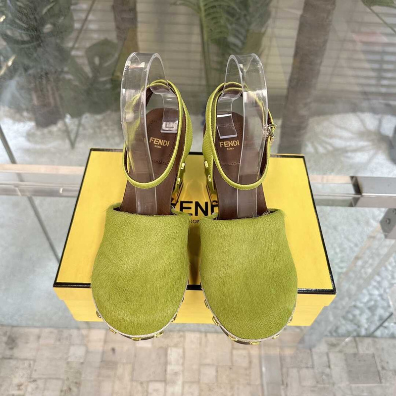 F**di plain leather sabo elegant style logo heeled sandals green