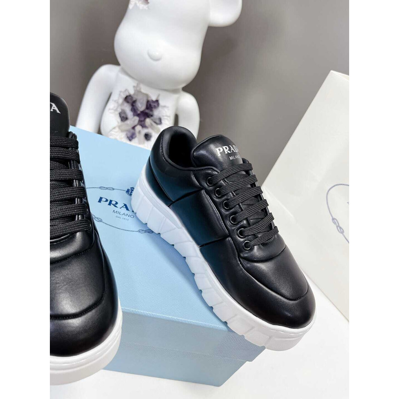 Pra*a leather sneakers black