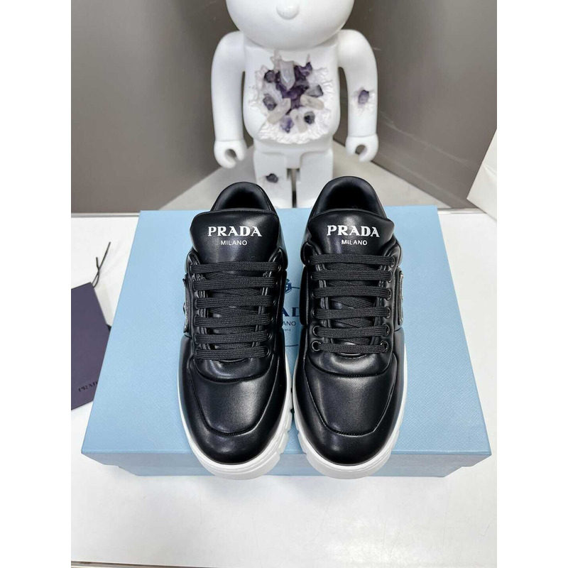 Pra*a leather sneakers black