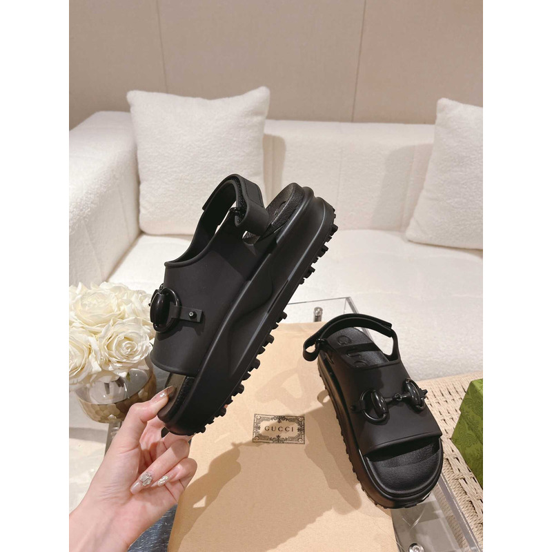 G*u*i black new miami rubber sandals