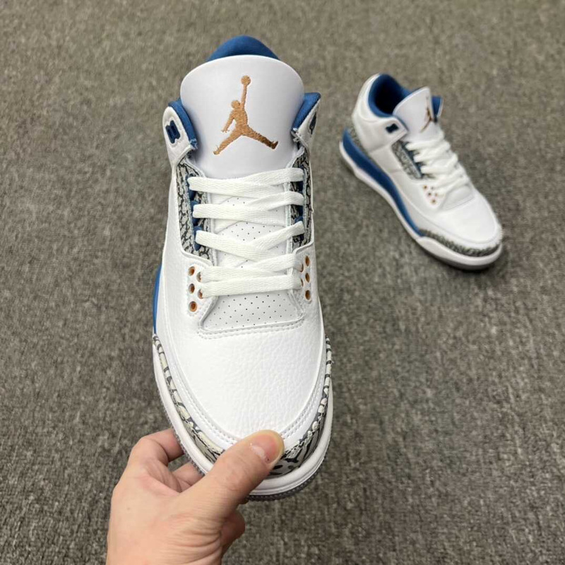 Jordan 3 Retro Wizards Sneaker