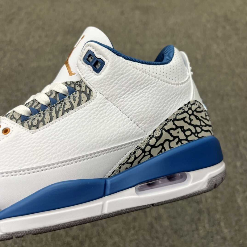 Jordan 3 Retro Wizards Sneaker