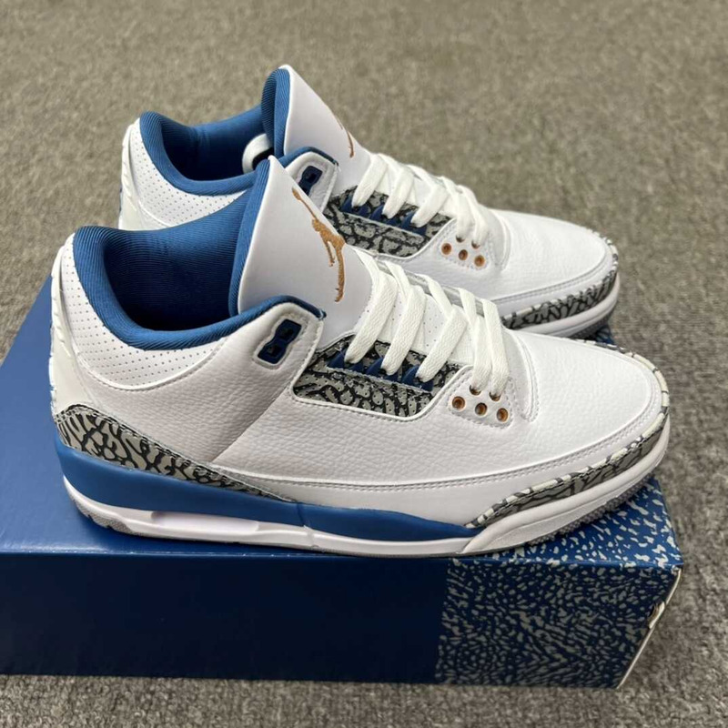 Jordan 3 Retro Wizards Sneaker