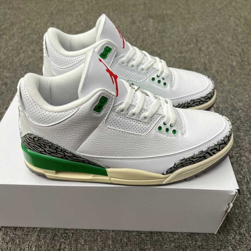 Air Jordan 3 Retro \"Lucky Green\"  Sneaker