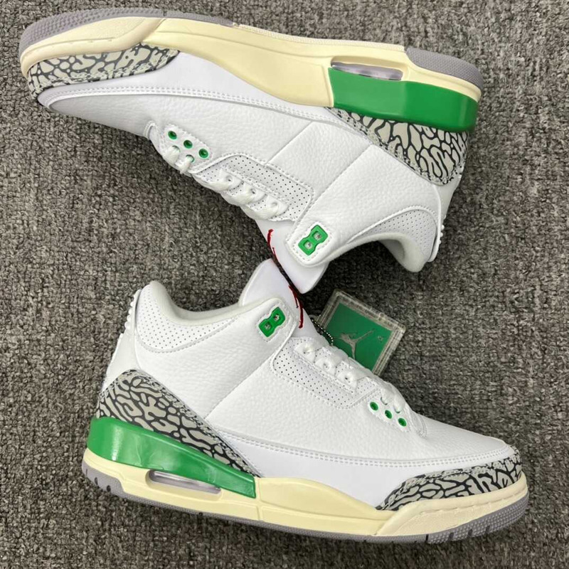 Air Jordan 3 Retro \"Lucky Green\"  Sneaker