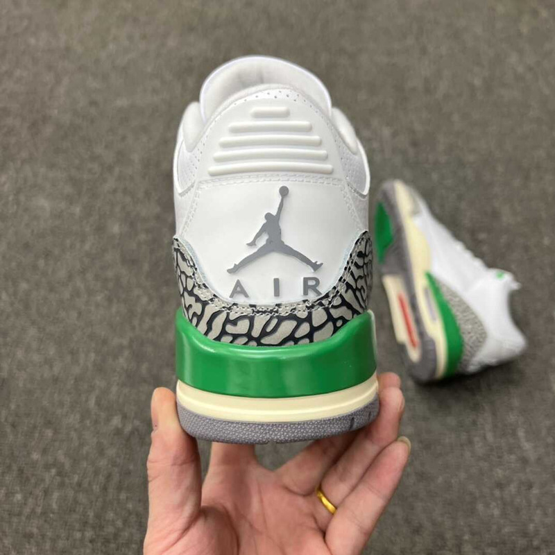 Air Jordan 3 Retro \"Lucky Green\"  Sneaker