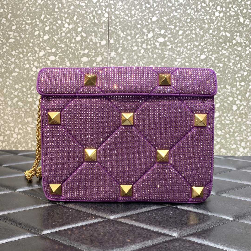 Valentino Garavani Valentino Roman Stud Medium Shoulder Bag Purple