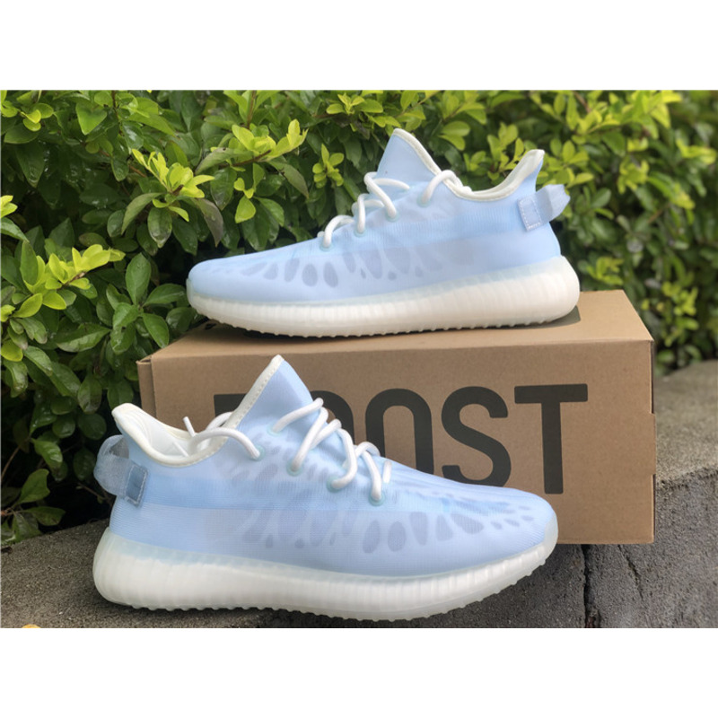 Ad*s yeezy boost 350 v2 \