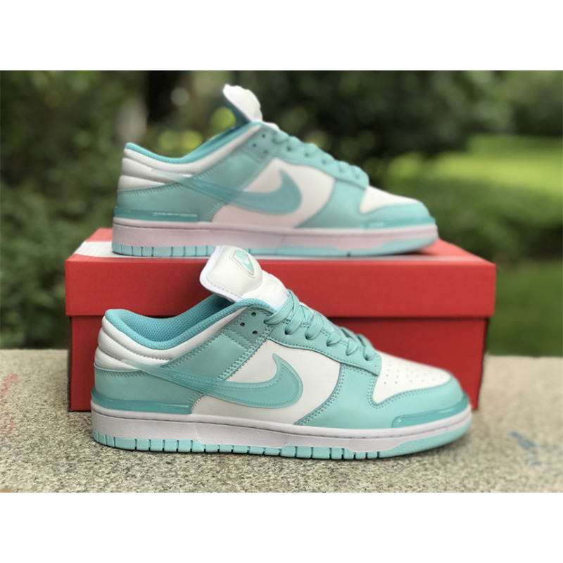 Jordan 1 Low SE Light Green