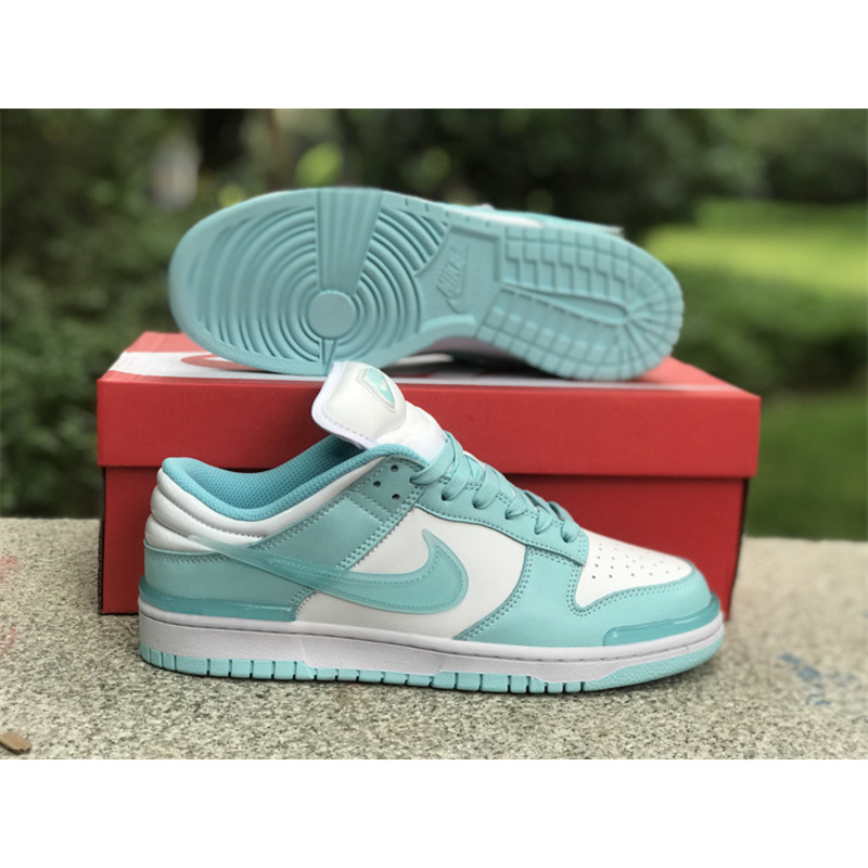 Jordan 1 Low SE Light Green