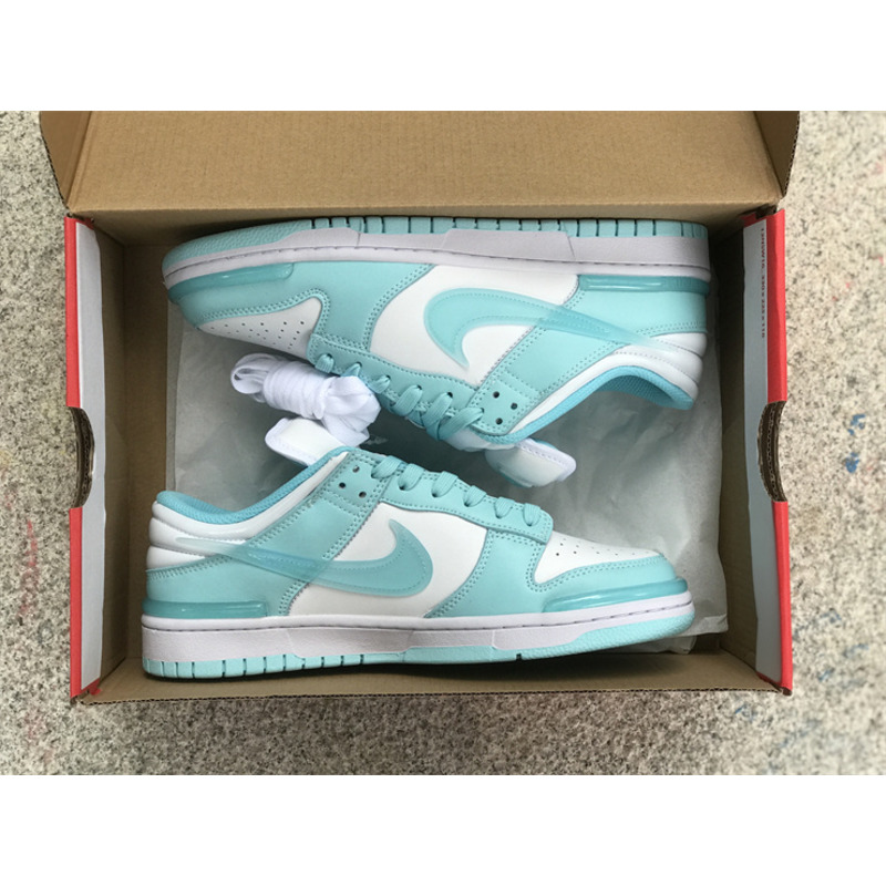 Jordan 1 Low SE Light Green