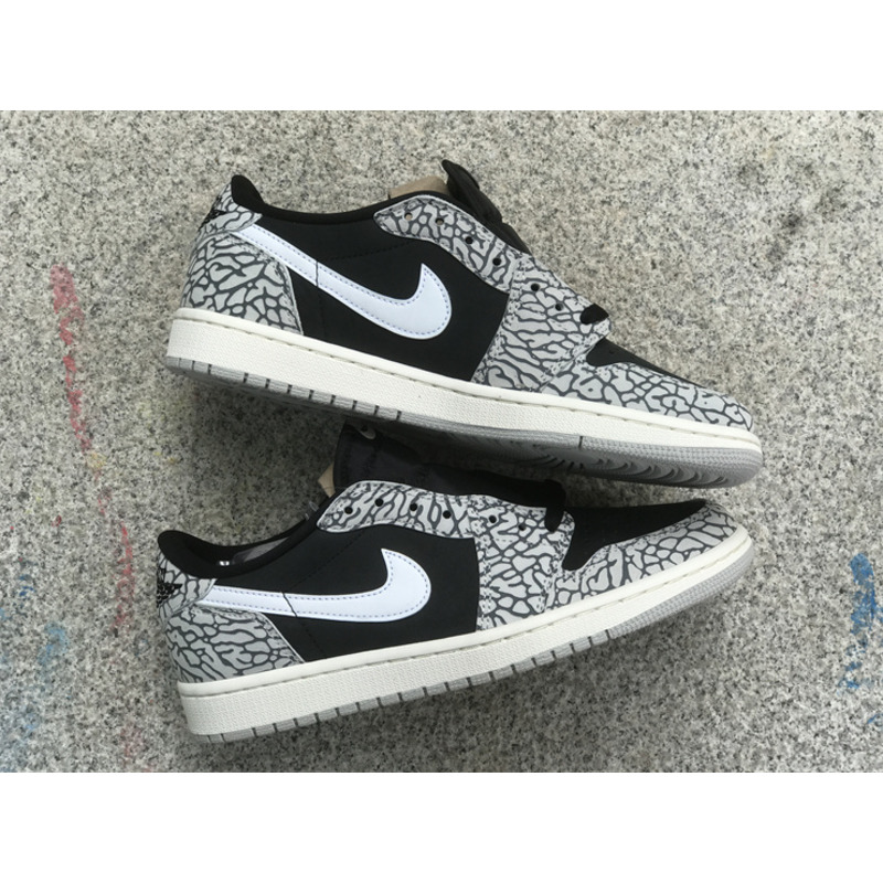 Jordan 1 Retro Low OG Black Cement