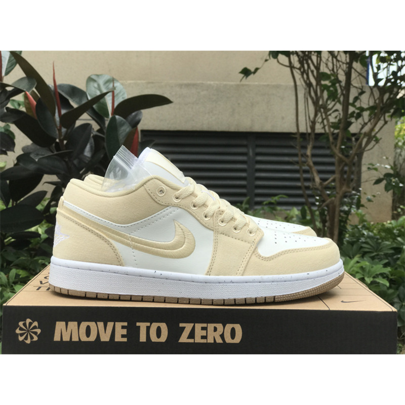 Jordan 1 Low SE In Canvas White And Beige