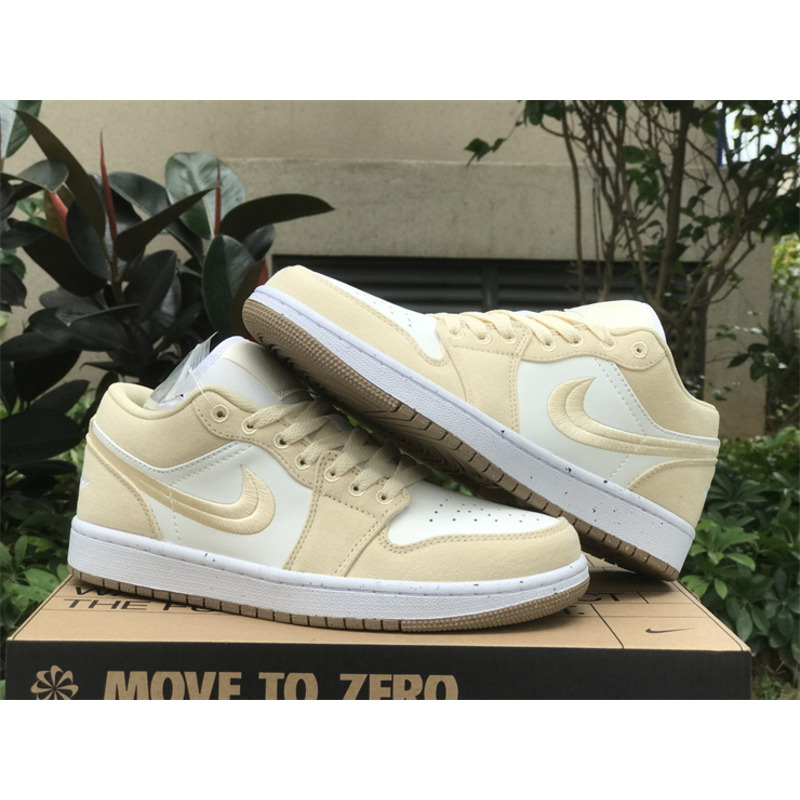 Jordan 1 Low SE In Canvas White And Beige