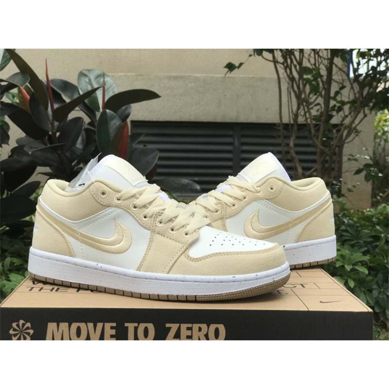 Jordan 1 Low SE In Canvas White And Beige