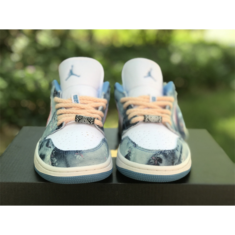 Air Jordan 1 Low Pink And Blue