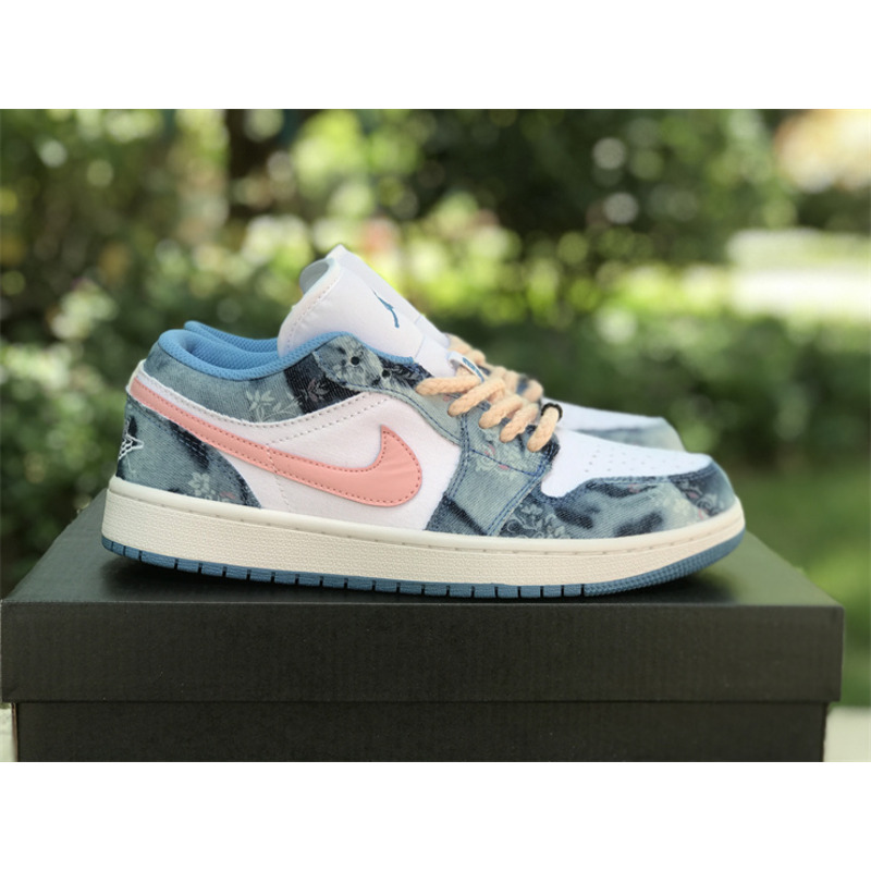 Air Jordan 1 Low Pink And Blue