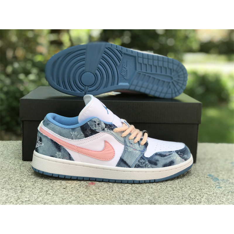 Air Jordan 1 Low Pink And Blue