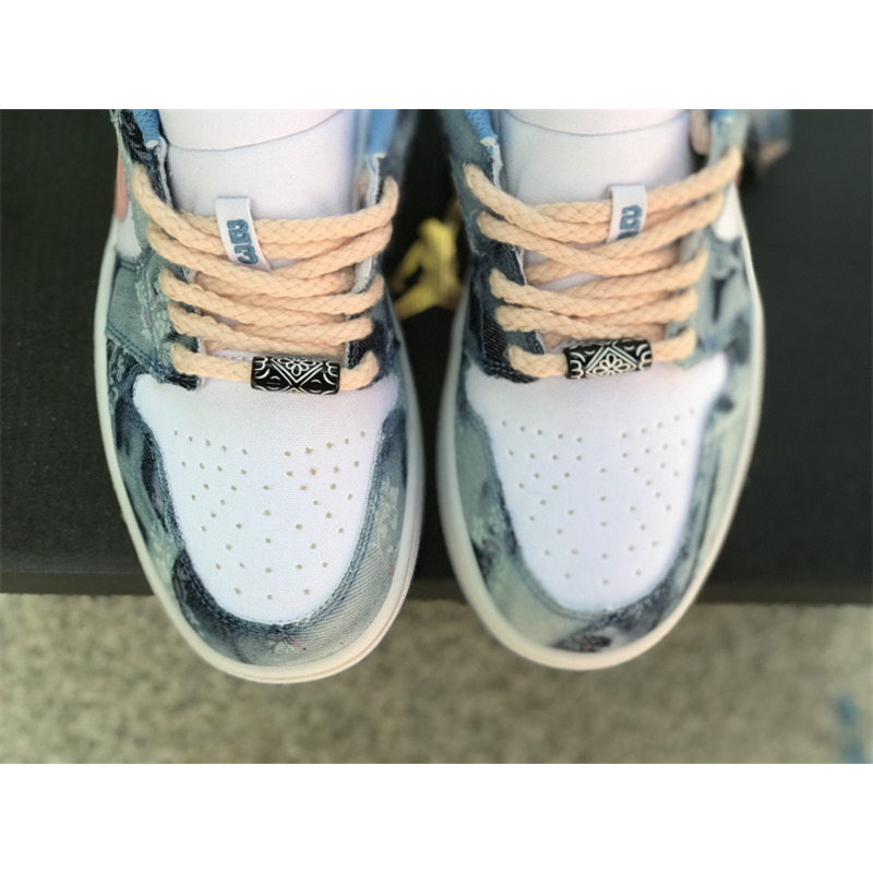 Air Jordan 1 Low Pink And Blue