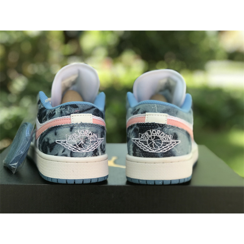 Air Jordan 1 Low Pink And Blue