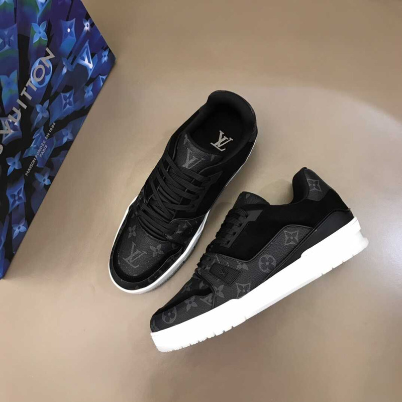 l**is V*t*n  black monogram trainer sneaker