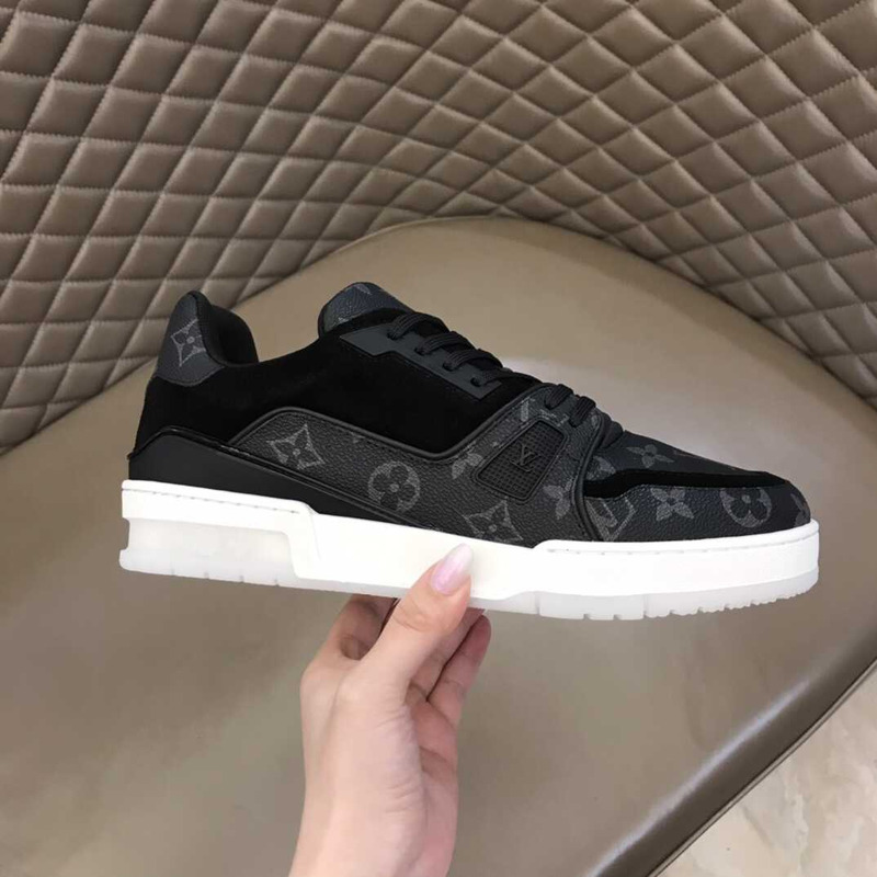 l**is V*t*n  black monogram trainer sneaker